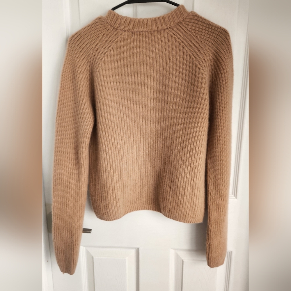 Mongolian Cashmere Fisherman Crewneck Sweater - Picture 6 of 9